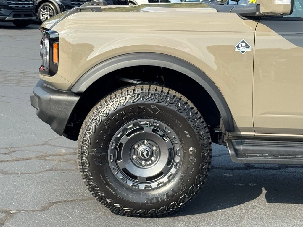 New 2025 Ford Bronco Outer Banks w/ Sasquatch Package AWD/4WD image 38