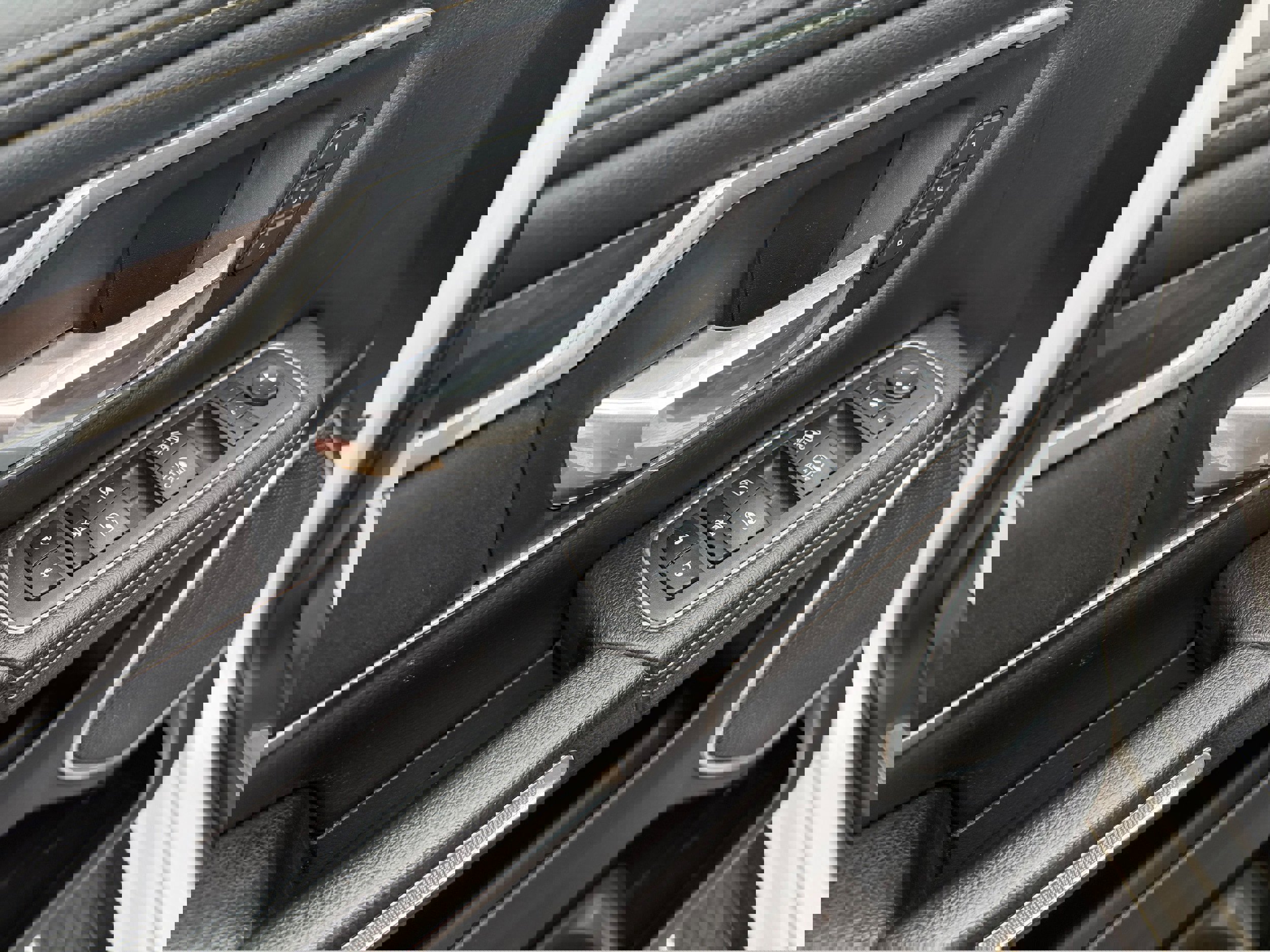 Used 2022 RAM 1500 Laramie image 12