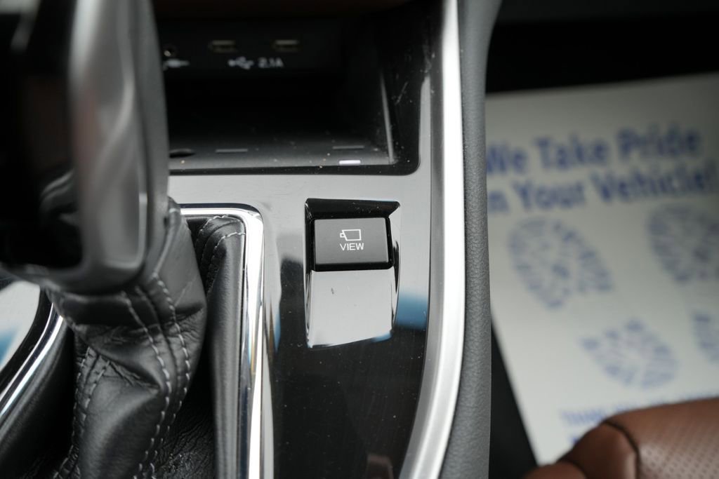 Used 2020 Subaru Outback Touring XT image 37