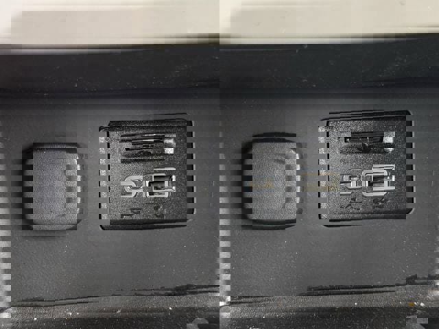 Used 2020 GMC Acadia Denali w/ Trailering Package image 21