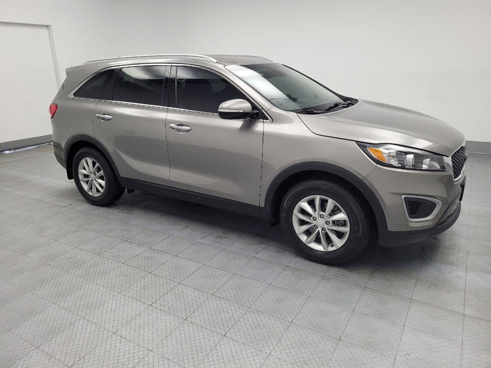 Used 2018 Kia Sorento LX image 11