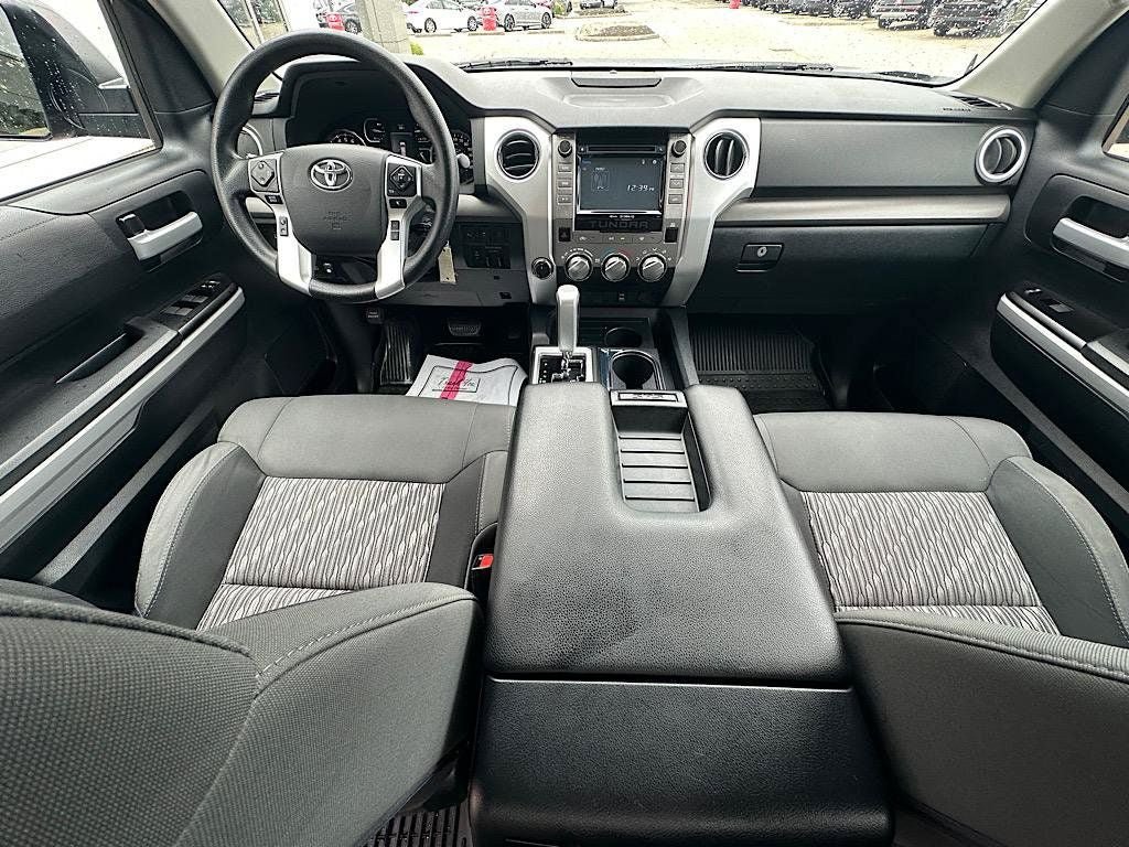 Certified 2018 Toyota Tundra SR5 w/ SR5 Upgrade Package AWD/4WD image 17