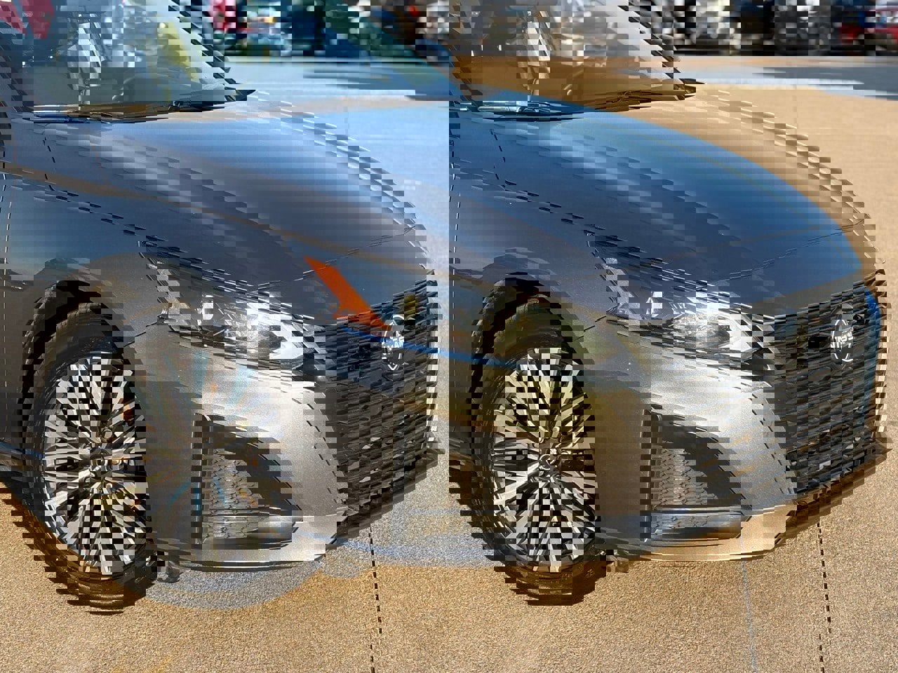 Certified 2024 Nissan Altima 2.5 SV image 9