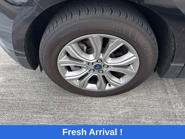 Used 2022 Ford Edge Titanium image 19
