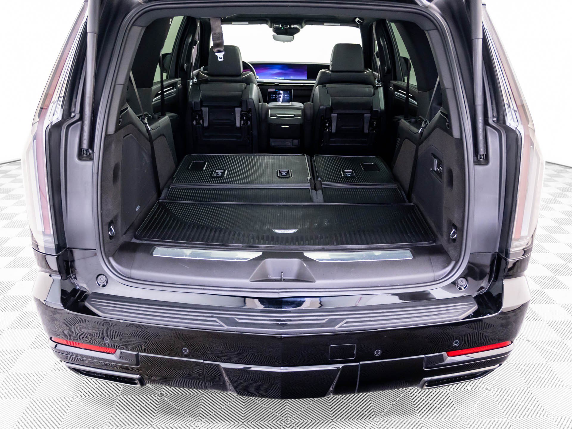 Certified 2026 Cadillac Escalade Sport w/ Touring Package AWD/4WD image 34