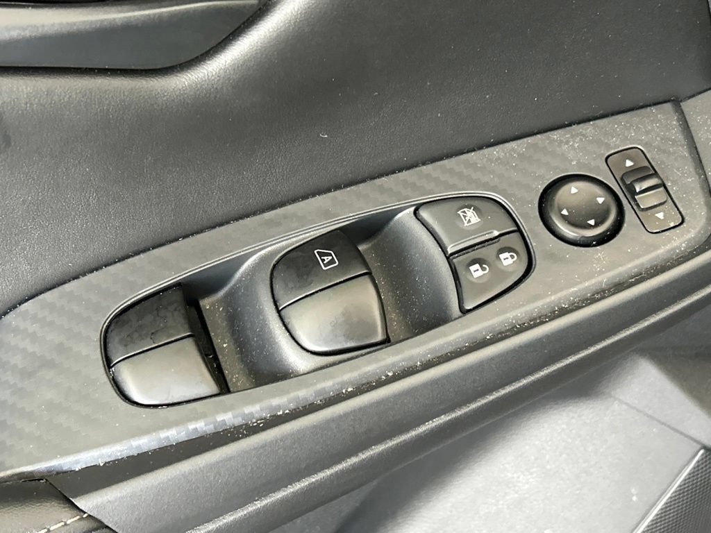 Certified 2025 Nissan Sentra S FWD image 17