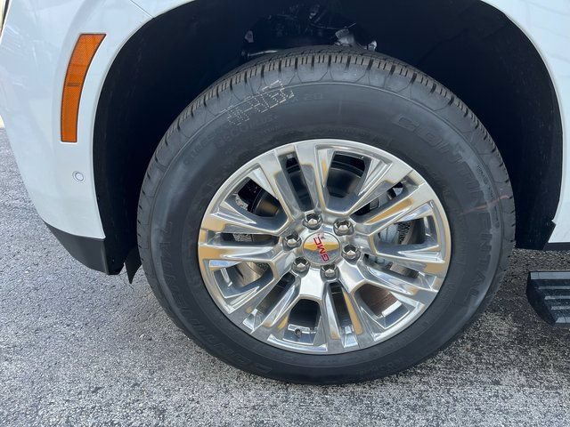New 2026 GMC Yukon XL Denali w/ Sun & Power Step Package RWD image 8