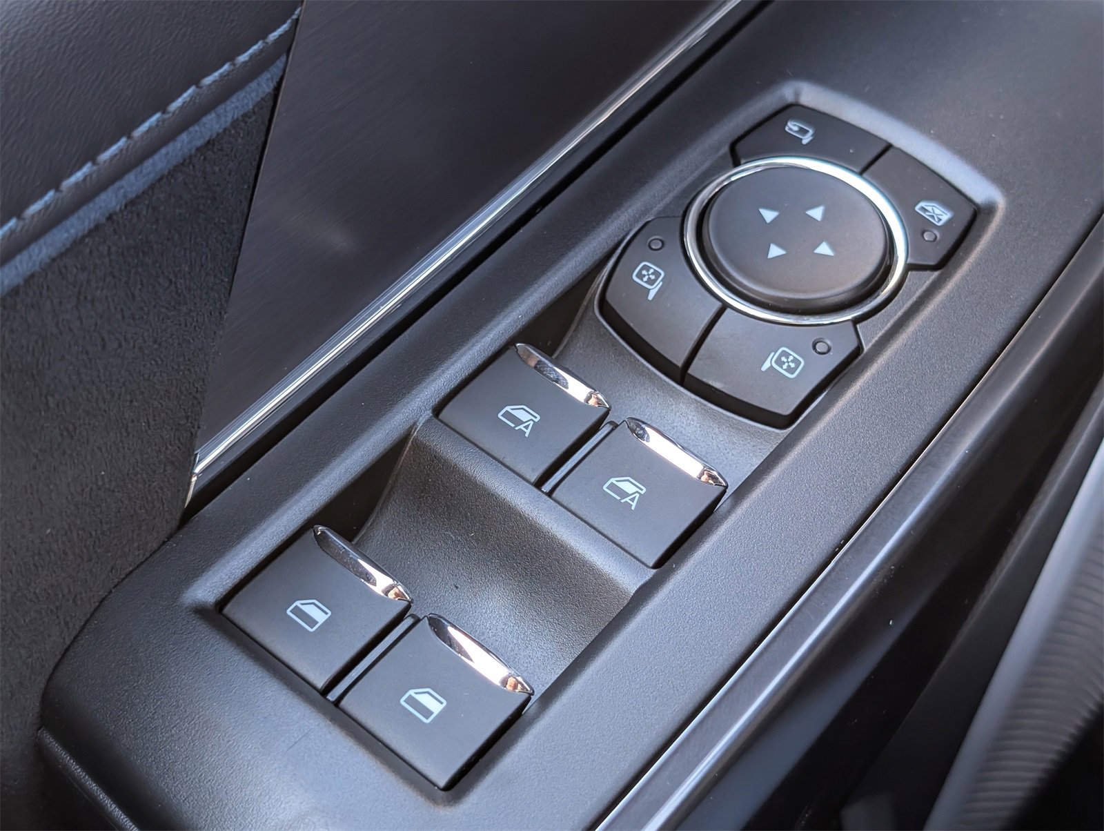 New 2025 Ford F150 Platinum w/ Equipment Group 702A High image 22