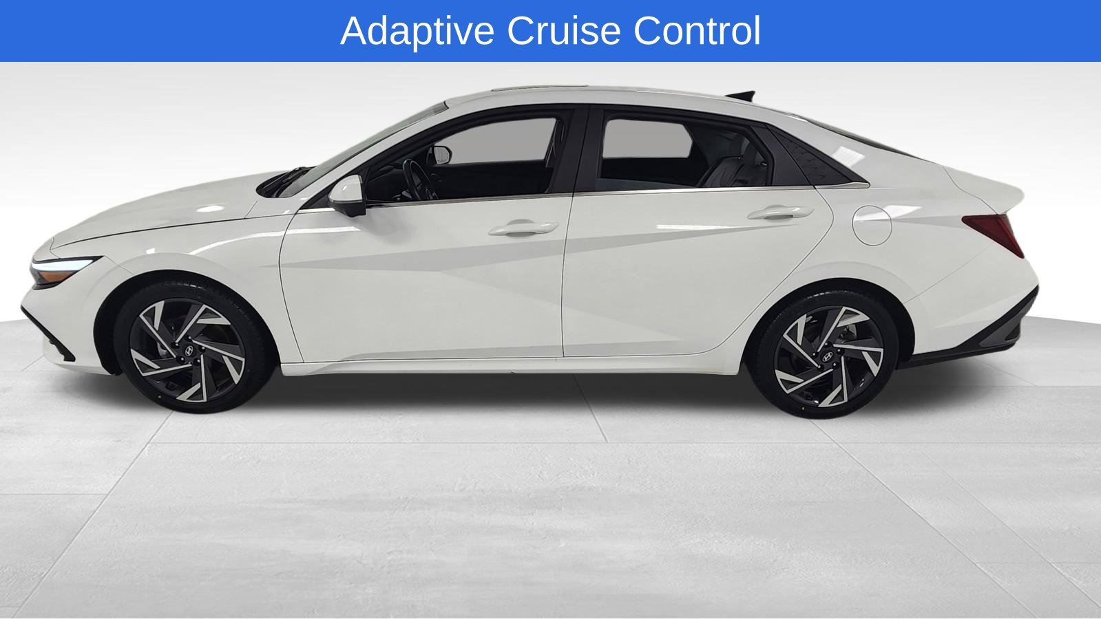 Used 2024 Hyundai Elantra Limited FWD image 6