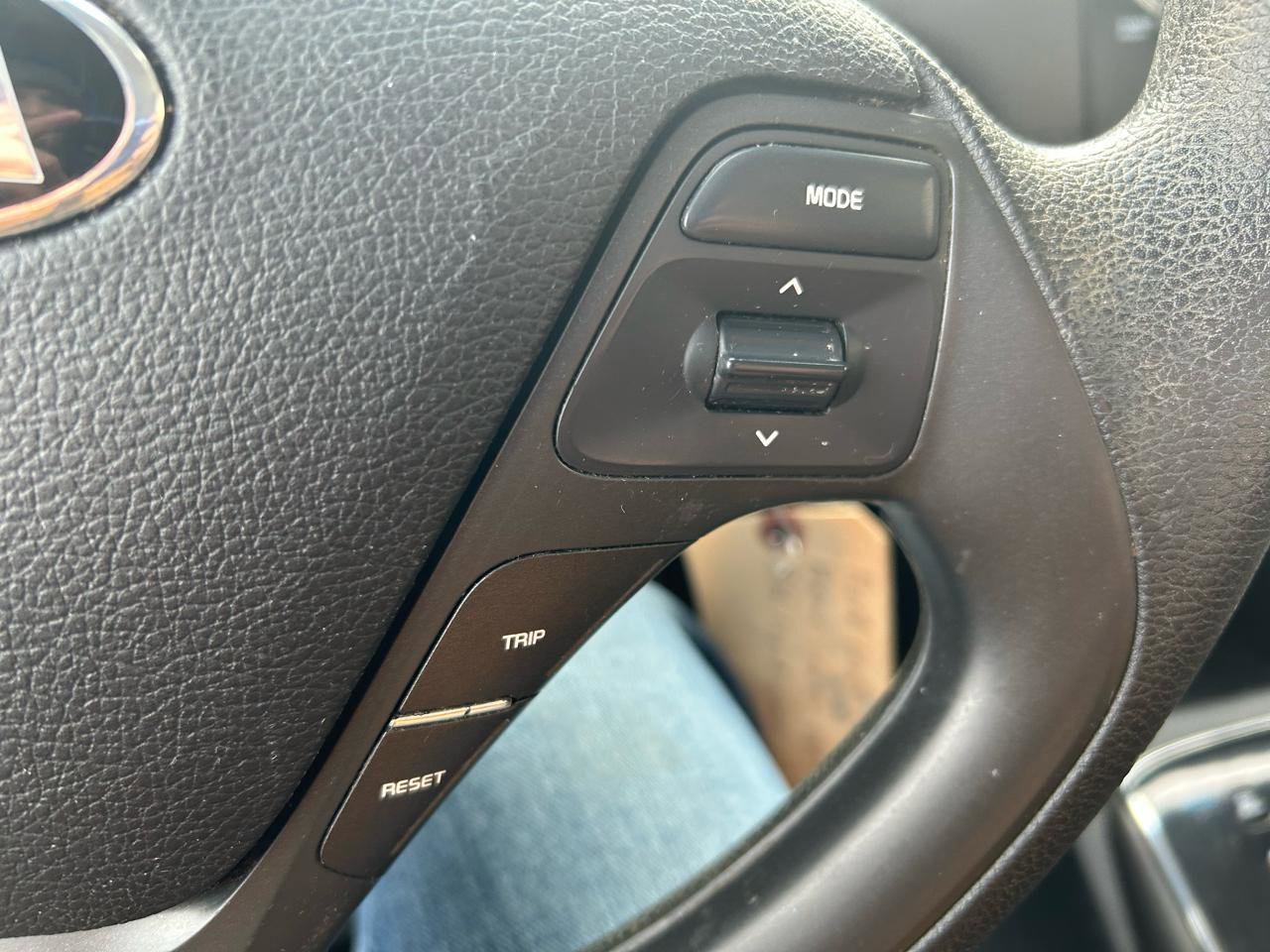 Used 2017 Kia Forte LX image 18