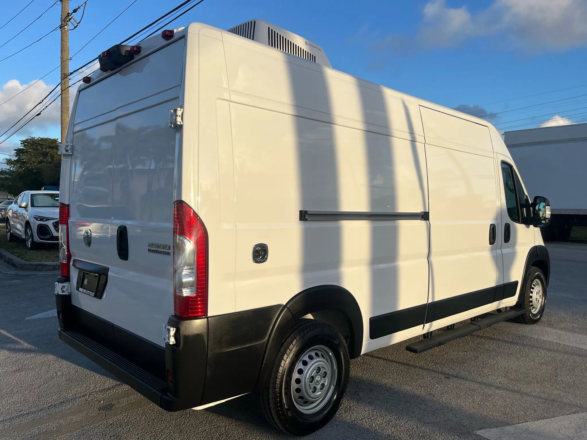 Used 2025 RAM ProMaster 2500 w/ Power Group image 5