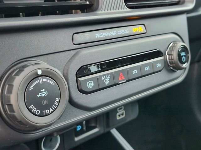 New 2025 Ford Maverick Lariat w/ Black Appearance Package image 25