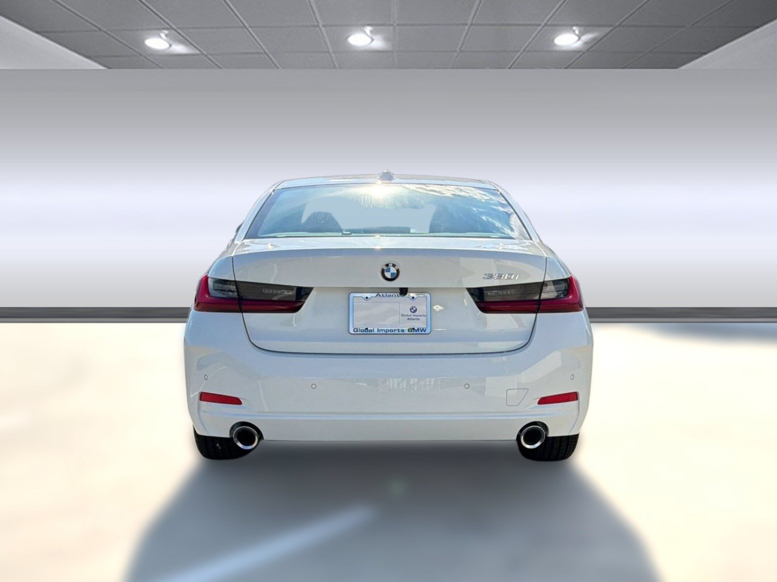Used 2026 BMW 330i Sedan w/ Premium Package RWD image 9