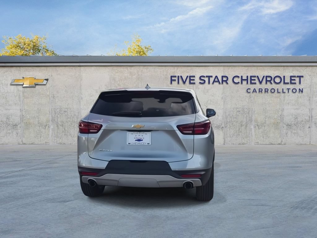 Used 2025 Chevrolet Blazer LT FWD image 7
