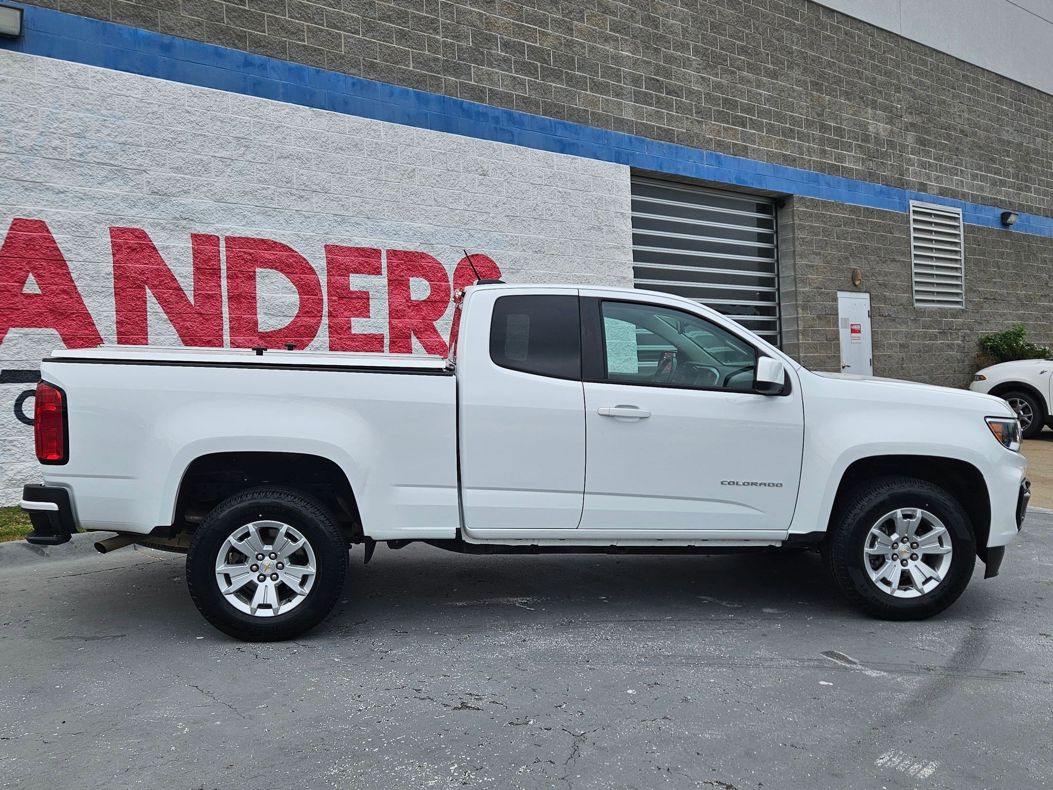 Used 2022 Chevrolet Colorado LT w/ Fleet Safety Package image 8