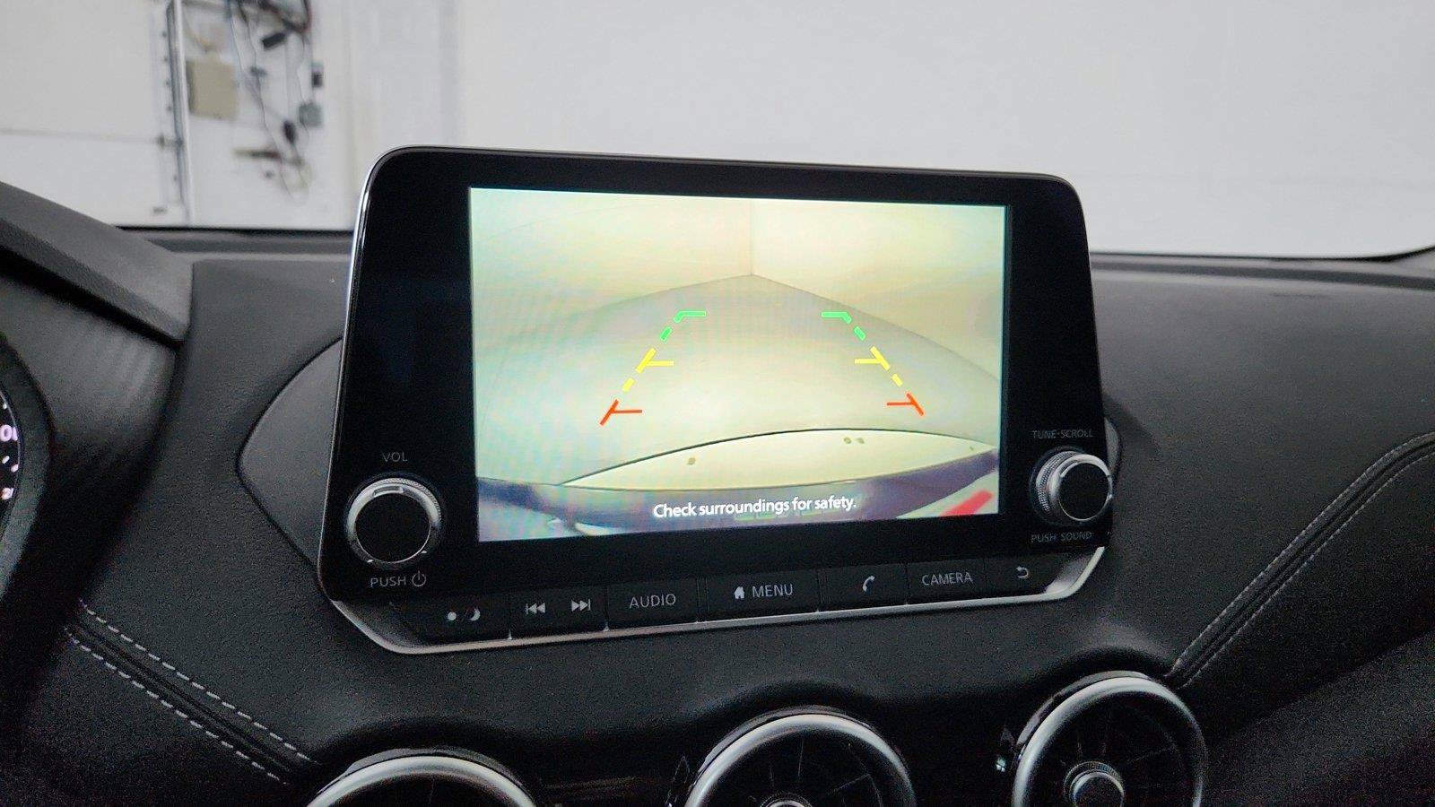 Used 2025 Nissan Sentra SV FWD image 32