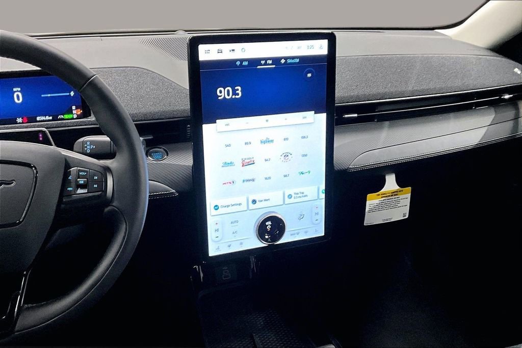 Used 2025 Ford Mustang Mach-E Premium image 3