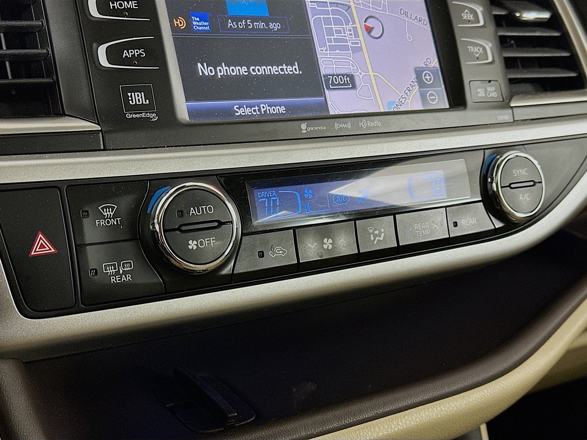 Used 2018 Toyota Highlander Limited image 24