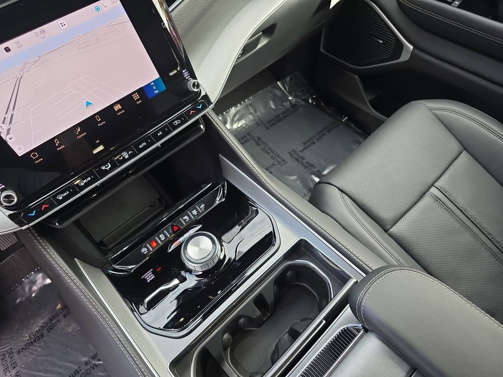 New 2025 Jeep Wagoneer L Series II AWD/4WD image 26