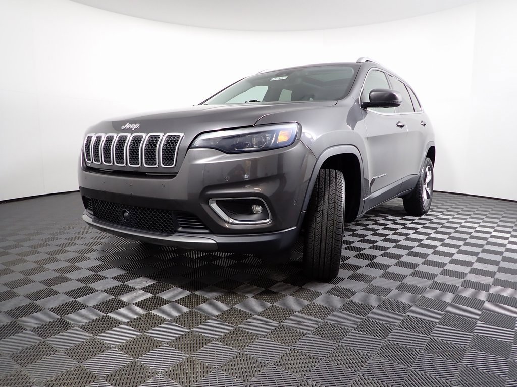 Used 2019 Jeep Cherokee Limited w/ Technology Group image 11