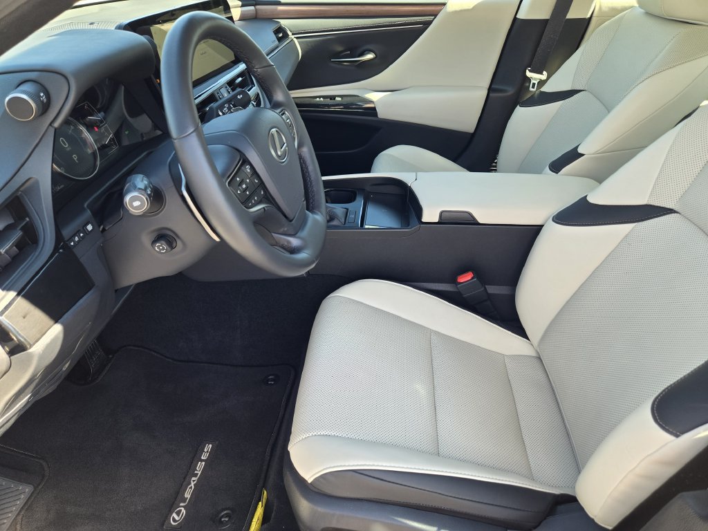 Certified 2025 Lexus ES 350 w/ Premium Package FWD image 14