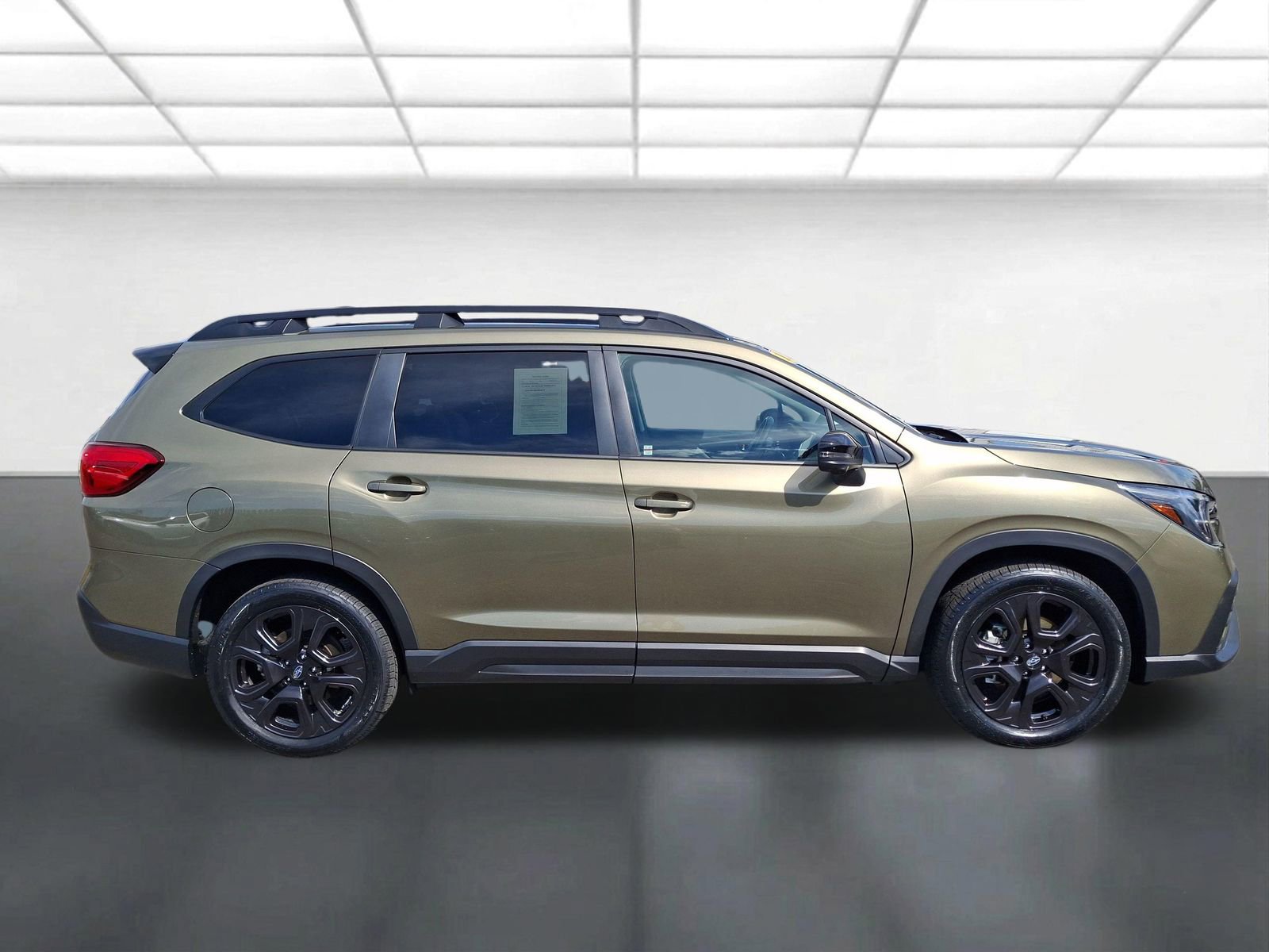 Used 2023 Subaru Ascent Onyx Edition Limited AWD/4WD image 2