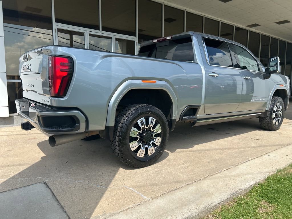 Used 2024 GMC Sierra 2500 Denali AWD/4WD image 7