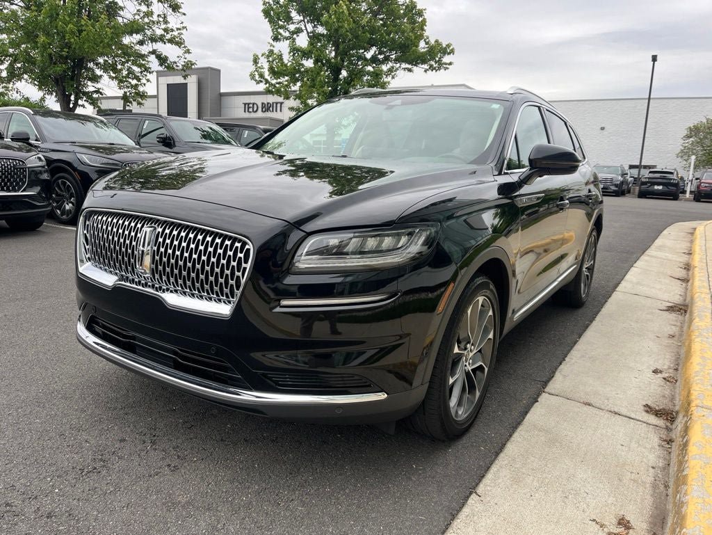 Certified 2023 Lincoln Nautilus Reserve w/ Equipment Group 201A AWD/4WD image 3