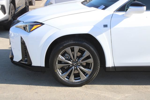 Certified 2023 Lexus UX 250h F Sport FWD image 4