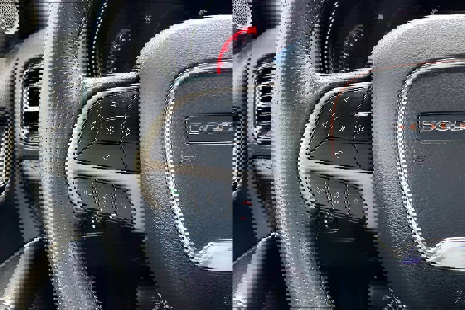 Used 2024 Dodge Durango SXT image 22