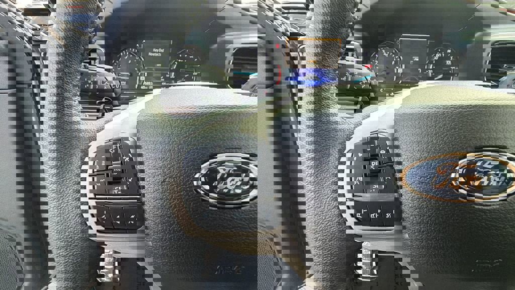 Used 2020 Ford Explorer Limited w/ Class III Trailer Tow Package image 27