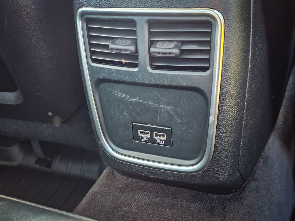 Used 2016 Chrysler 300 Limited image 33