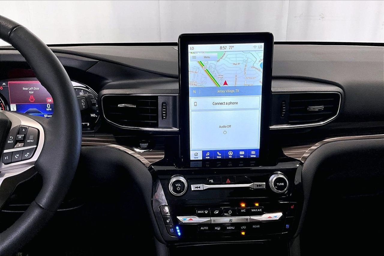 Certified 2024 Ford Explorer Limited w/ Limited Technology Package image 5