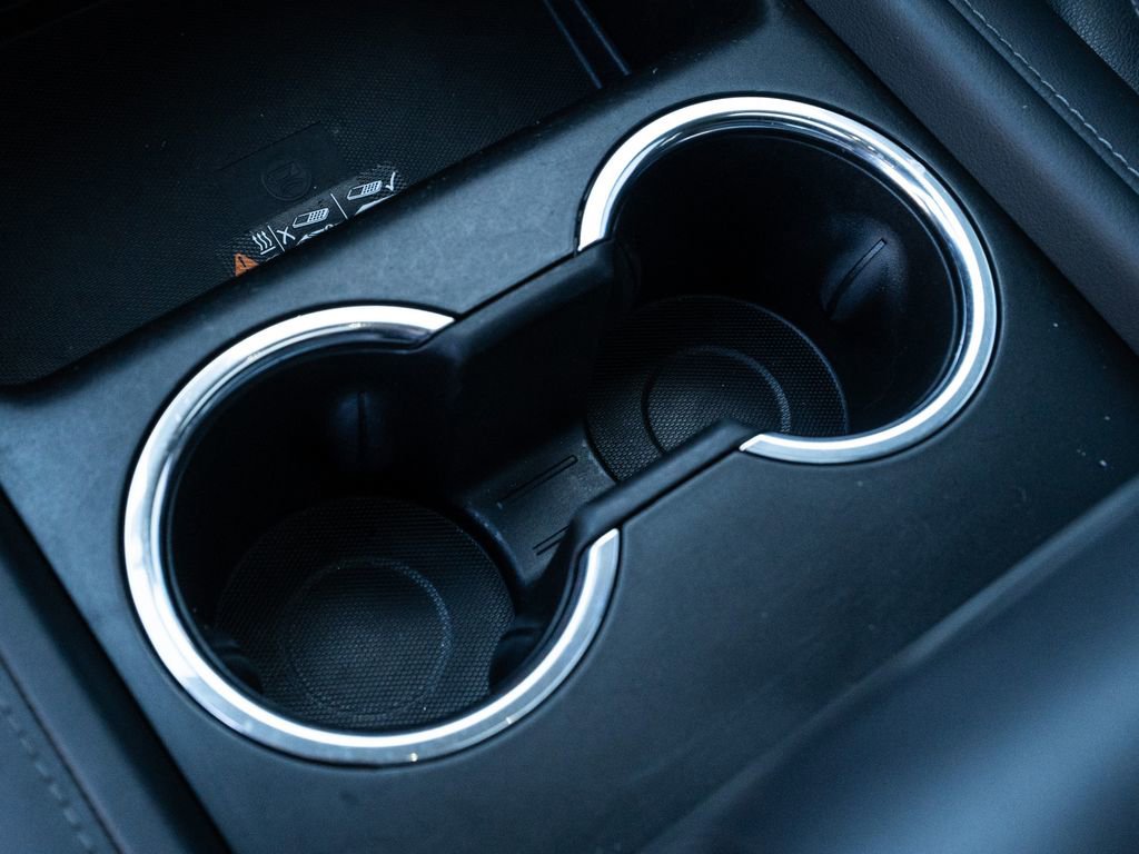 Used 2022 Chevrolet Tahoe Z71 w/ Luxury Package image 33