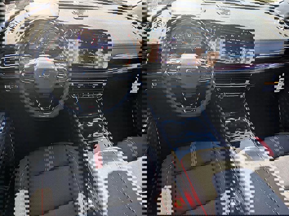 New 2026 Chevrolet Traverse RS image 29