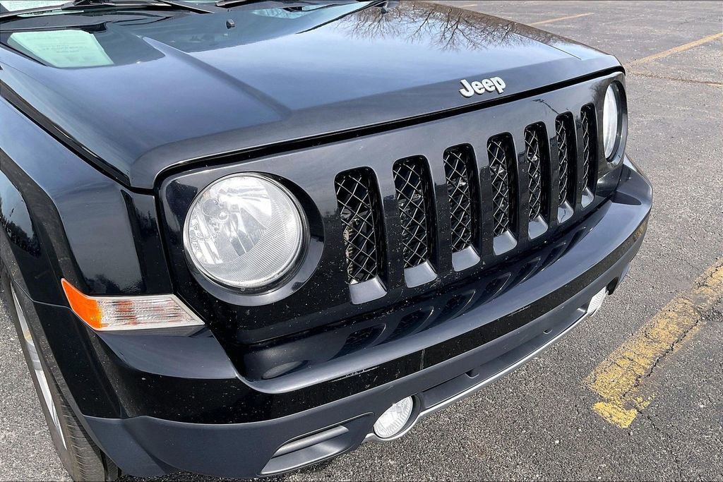 Used 2014 Jeep Patriot Limited w/ Sun/Sound Group image 31