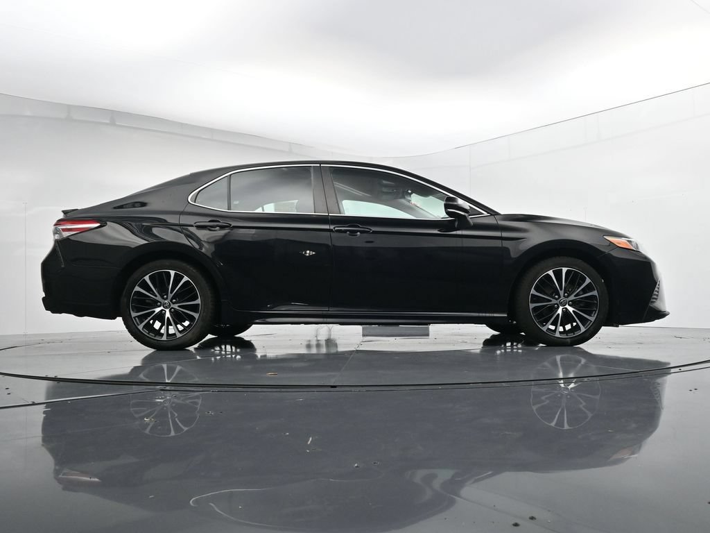 Used 2020 Toyota Camry SE w/ Audio Package FWD image 39