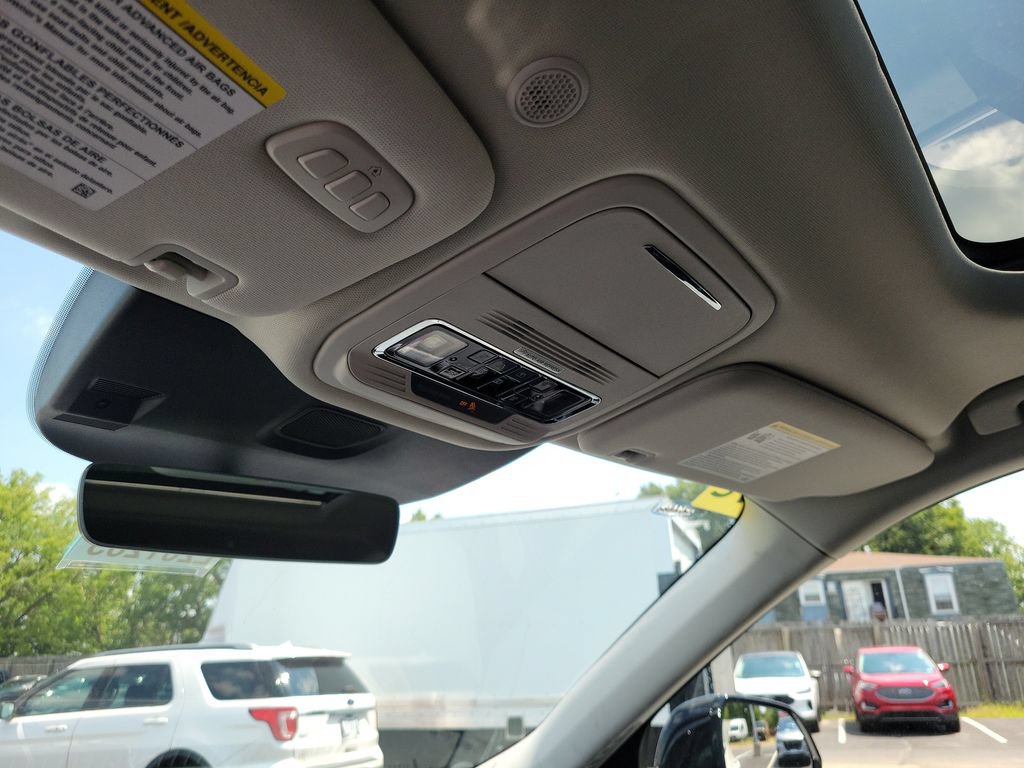 New 2026 Lincoln Aviator AWD image 30