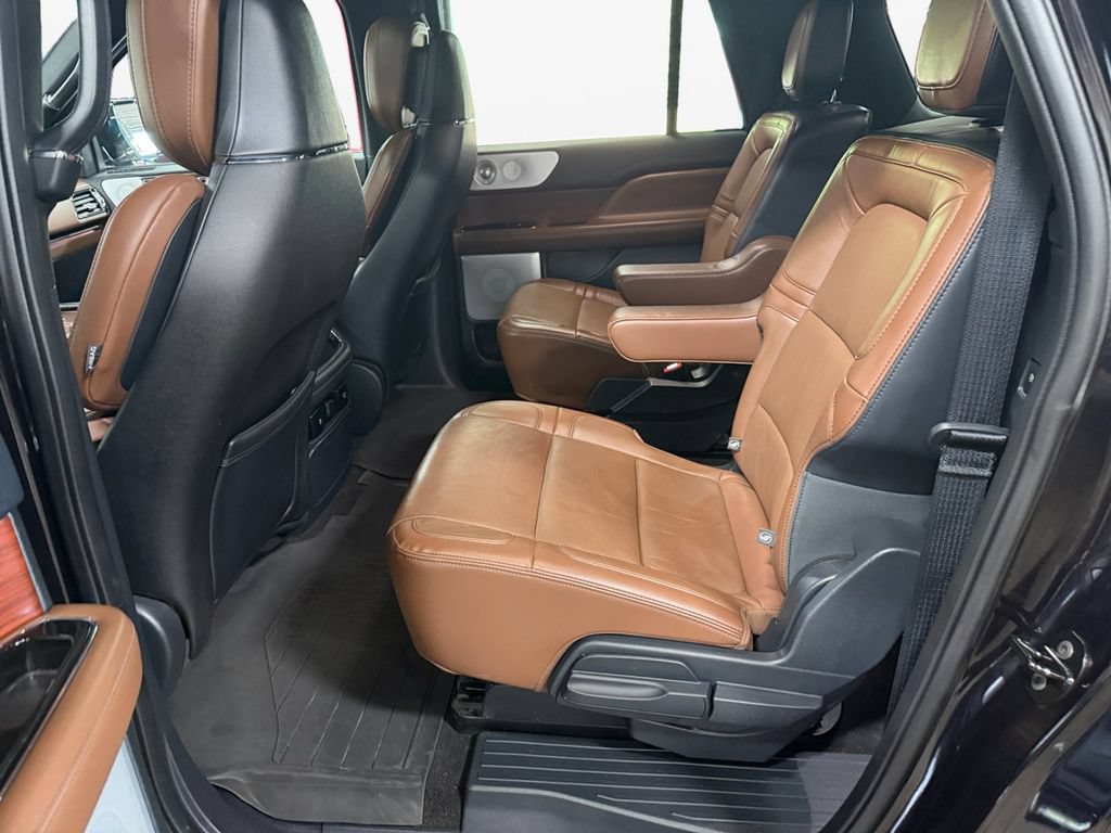 Used 2024 Lincoln Navigator L Reserve w/ Equipment Group 201A AWD/4WD image 13