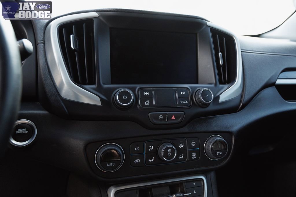 Used 2024 GMC Terrain SLT image 27