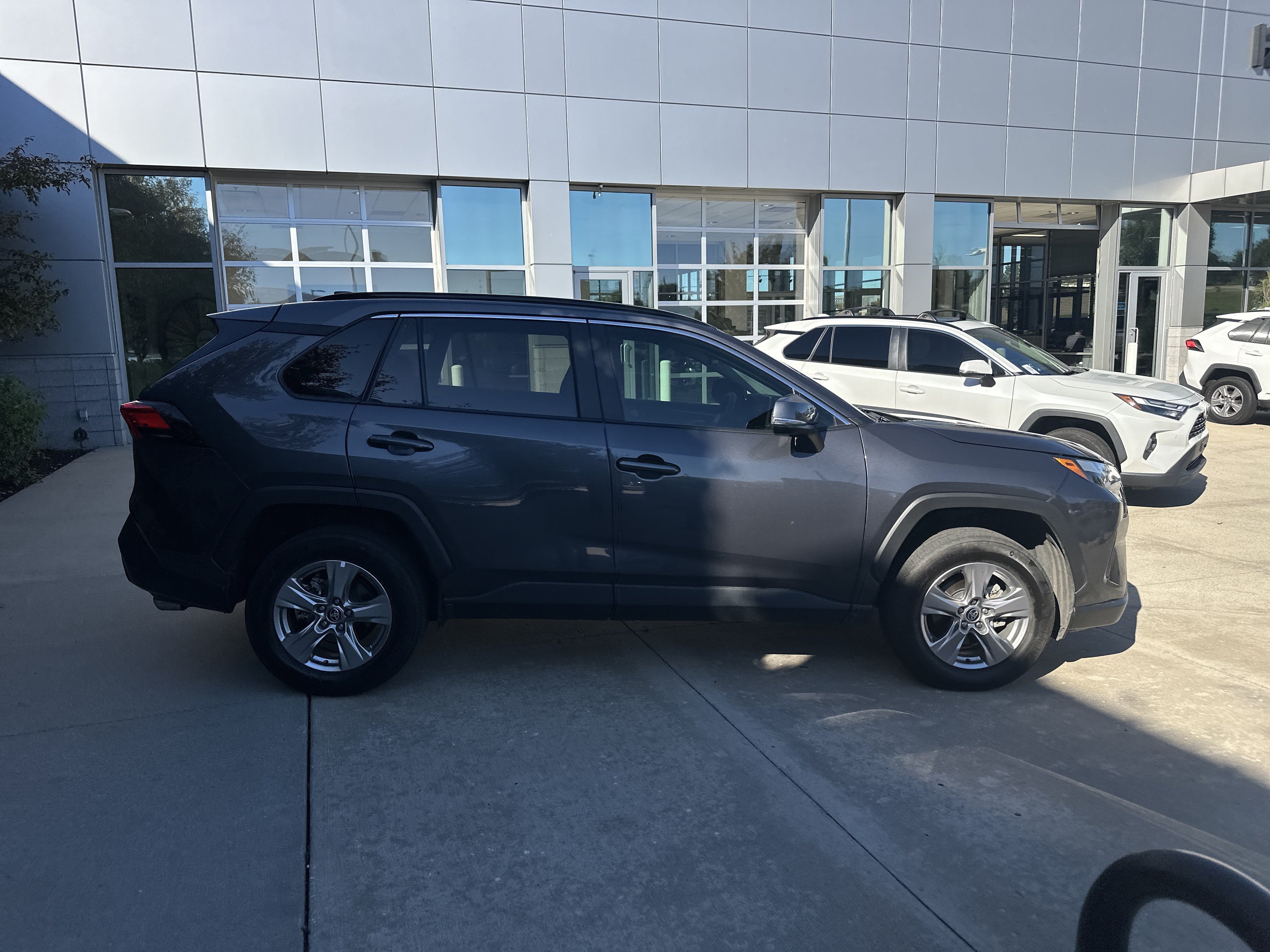 Used 2024 Toyota RAV4 XLE AWD/4WD image 10