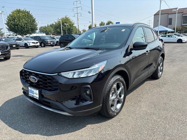 Used 2025 Ford Escape ST-Line Select AWD/4WD video 1