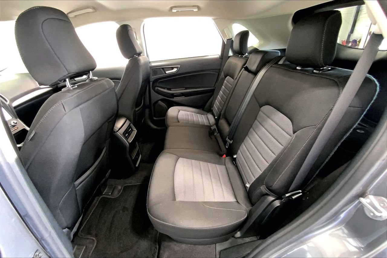 Used 2024 Ford Edge SE AWD/4WD image 19
