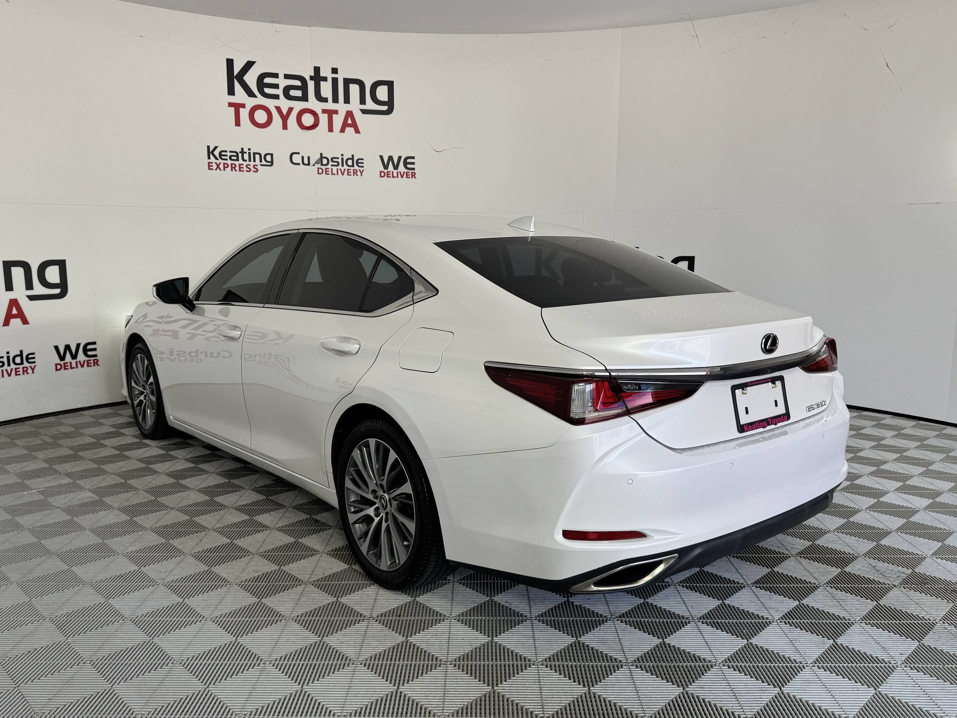 Used 2020 Lexus ES 350 w/ Premium Package FWD image 7