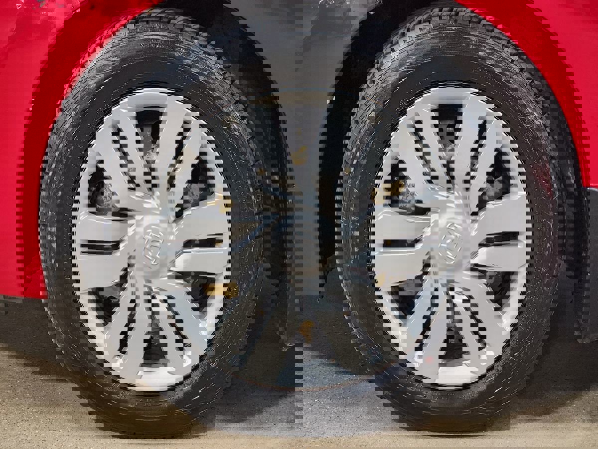 Used 2015 Honda Fit LX image 26