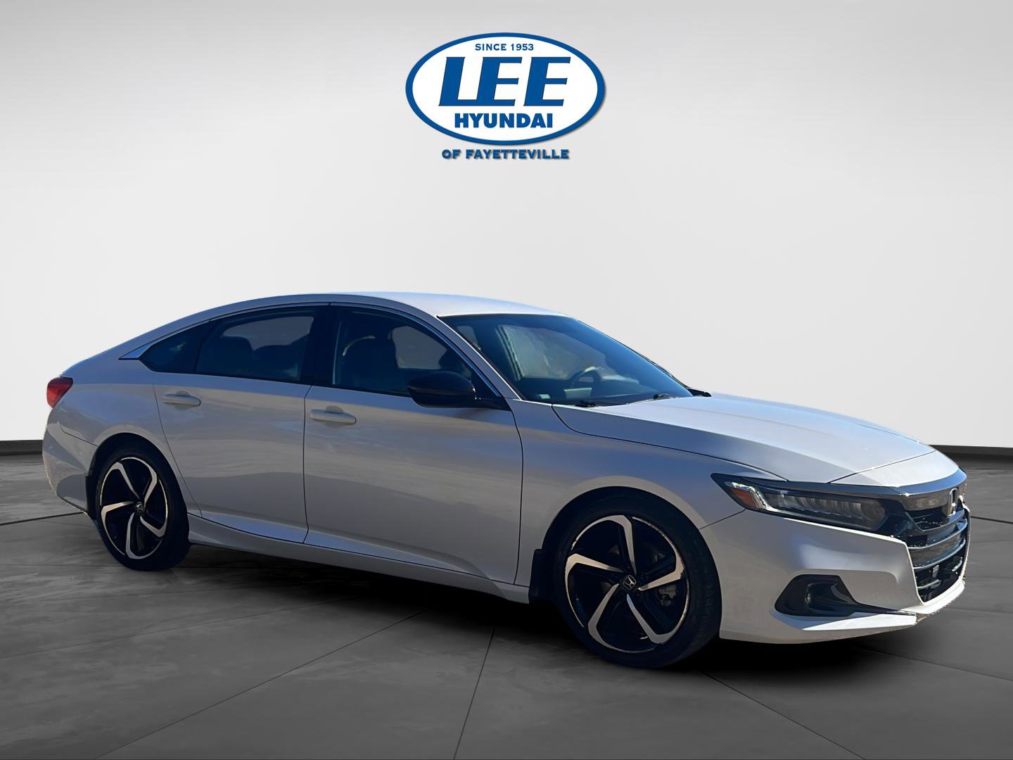 Used 2022 Honda Accord Sport image 1