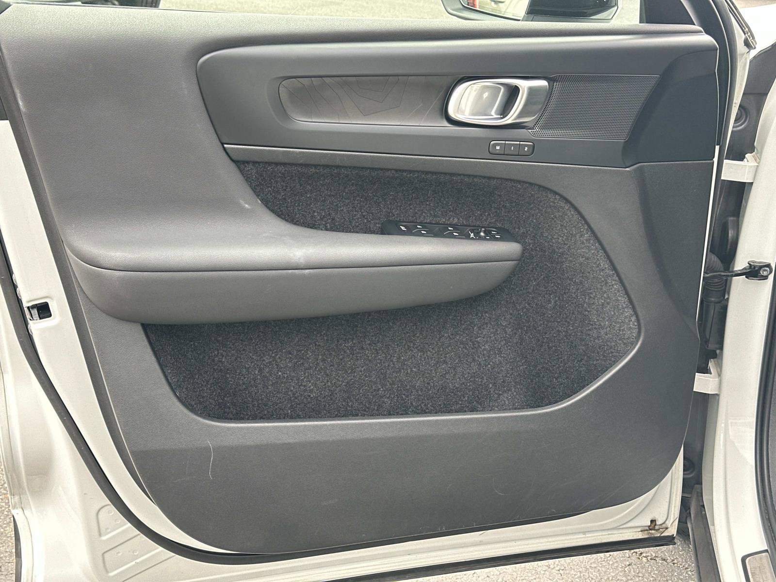 Certified 2023 Volvo C40 P8 Recharge Plus w/ Climate Package AWD/4WD image 15
