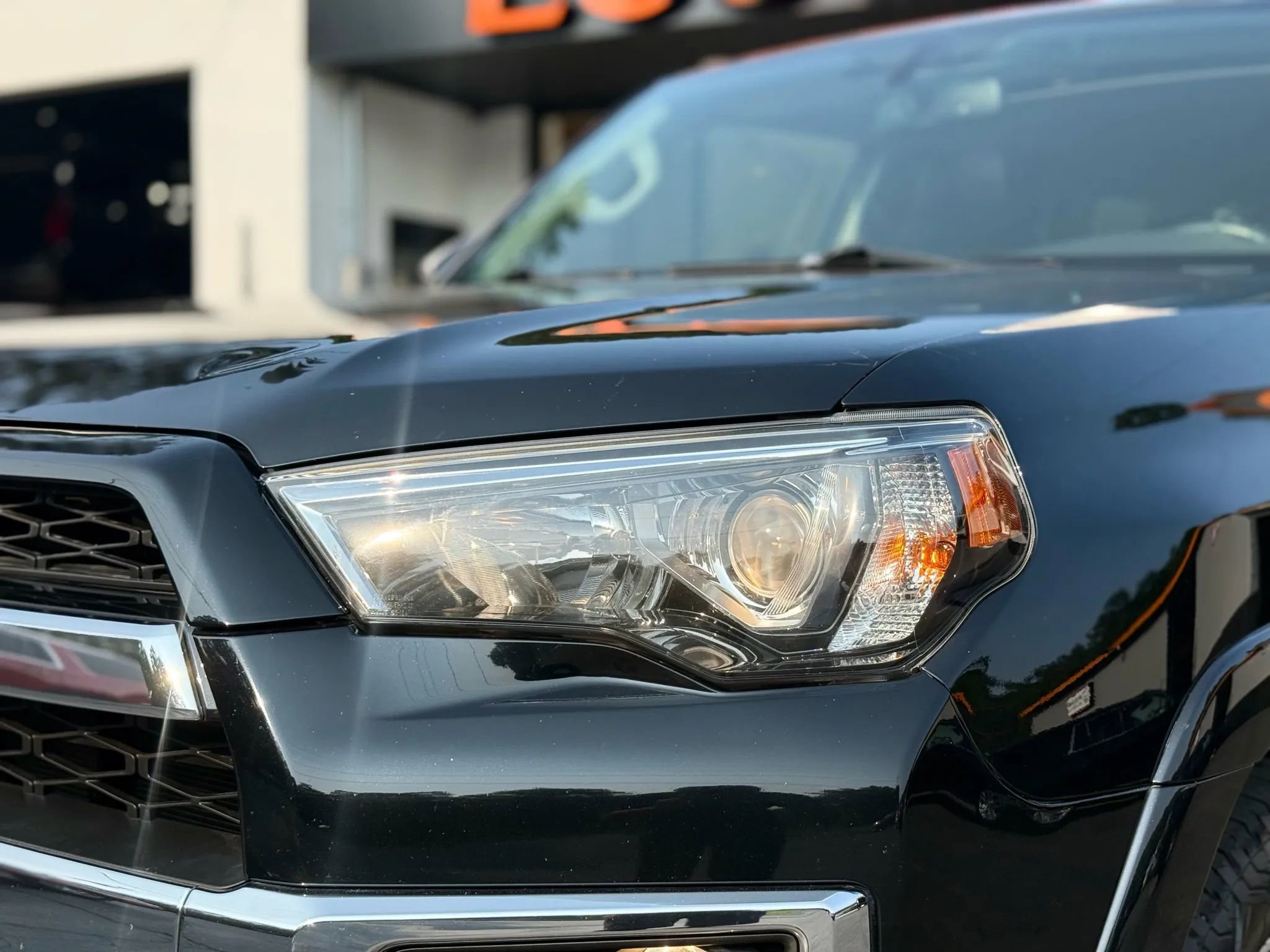 Used 2016 Toyota 4Runner Limited AWD/4WD image 33