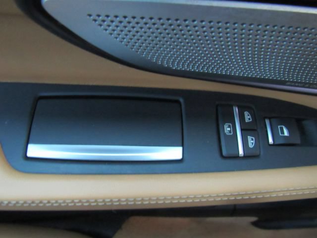 Used 2013 BMW ALPINA B7 xDrive w/ Driver Assistance Pkg AWD/4WD image 32