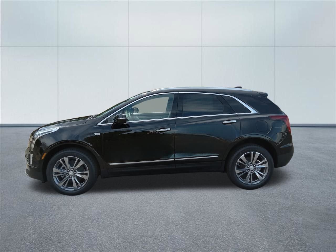New 2026 Cadillac XT5 Premium Luxury image 2